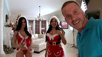 BANGBROS - Bubble Booty Christmas One Of A Kind Featuring Rebeca Linares & Abella Anderson