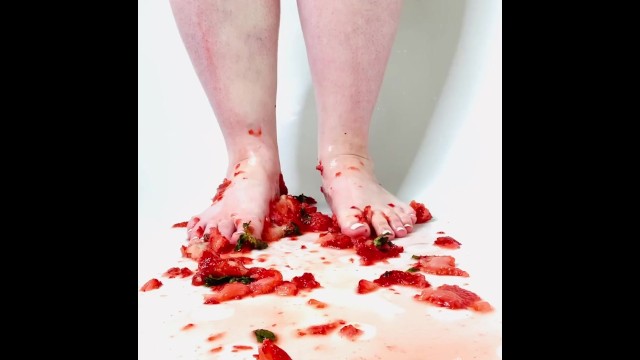 Strawberry Jammy Foot