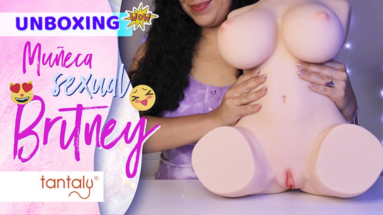 Probando MUÑECA SENSUAL BRITNEY | unboxing TANTALY | Agatha dolly