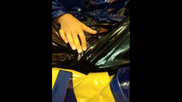 Solo masturbation into LATEX raincoat and rubber