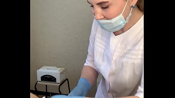 Guy spontaneously cum right on the procedure from the super Russian master SugarNadya