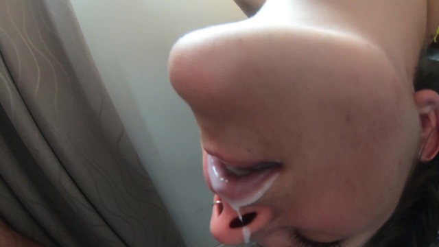 ORAL JIZZED! WET CUM FROM HER MOUTH!