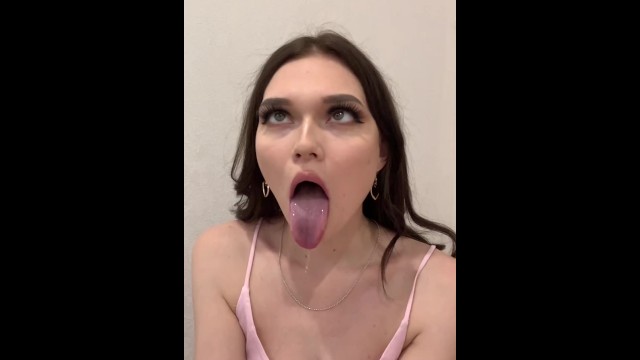 This women loves to drool and do ahegao