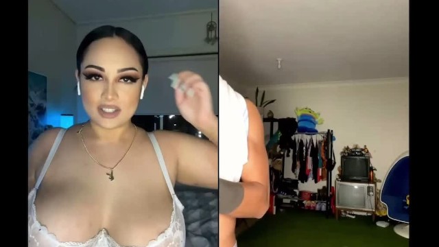 TONGAN LIVE WITH EASTERN TEENS FUCKING TOY