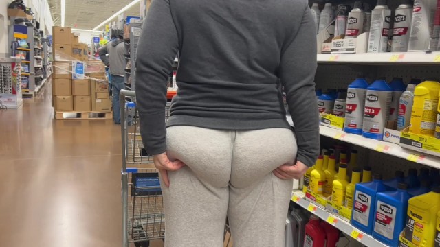 Monstrous Ass Mom Goes Walmart Shopping With A Deep Fucking