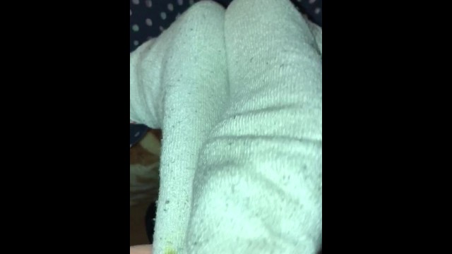 Smelly crazy white socks (sockjob pov)