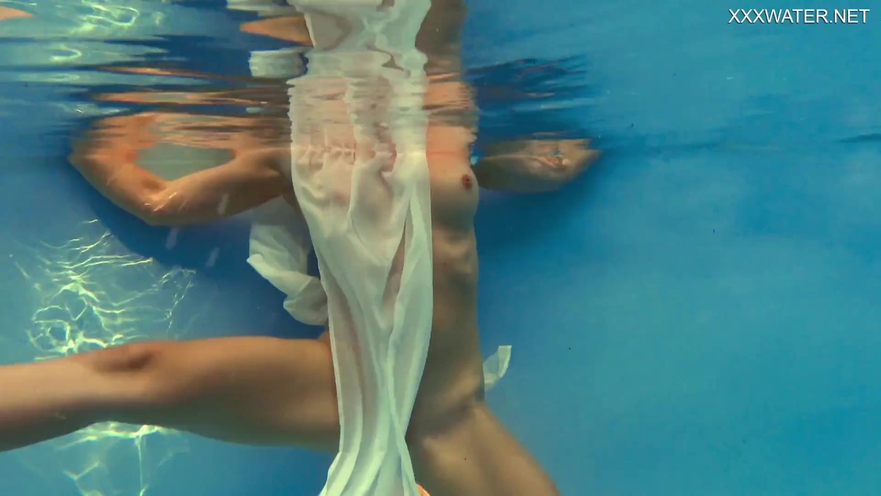 Best videos of hottest girls inside the pool