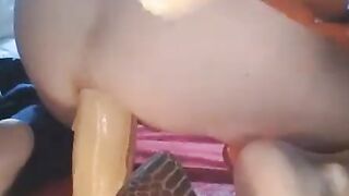 Cute chick stuffing her snatch with a toy until she explodes