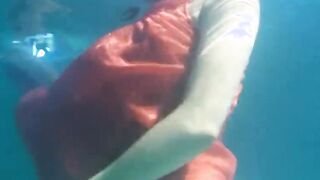 Real life mermaid Rusalka – Cutie babe underwater