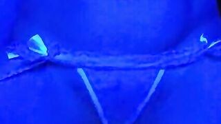 Blue Light, Sex Vibrator Makes Me Squirt