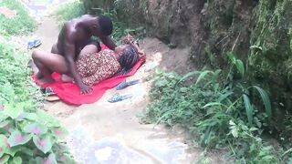 BANG KING EMPIRE - NO. 3 AFRICAN PORNSTAR ON HARDCORE SCREWED WITH HIS SUGAR MUMMY ON THE VILLAGE ROAD -